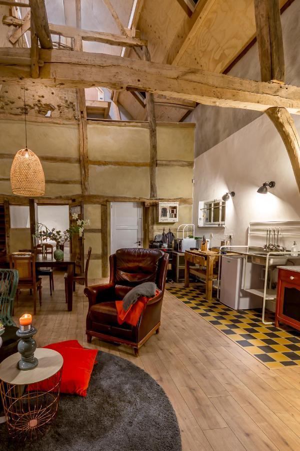 Aan De Holle Weg. Zeer Landelijk Gelegen Verbouwde Stal Tot Woning Nuth Екстер'єр фото